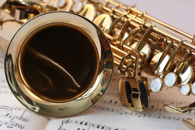Saxophon mit Noten