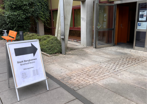 Eingang zum Briefwahlbüro