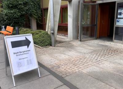 Eingang zum Briefwahlbüro