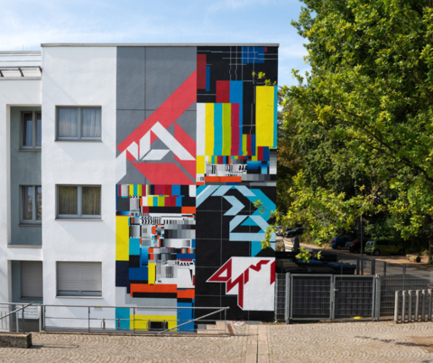 Kunstwerk an einer Hauswand